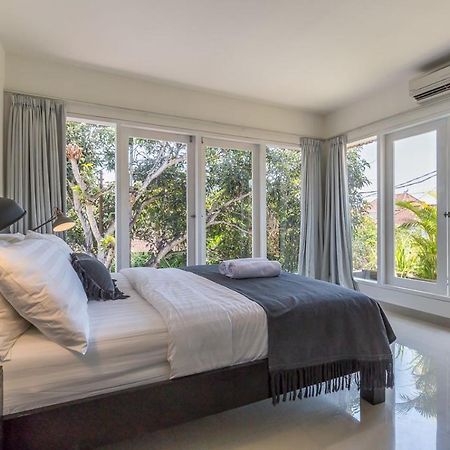 Modern 3Br Pool Villa Verone In Seminyak, Bali Canggu Exterior foto